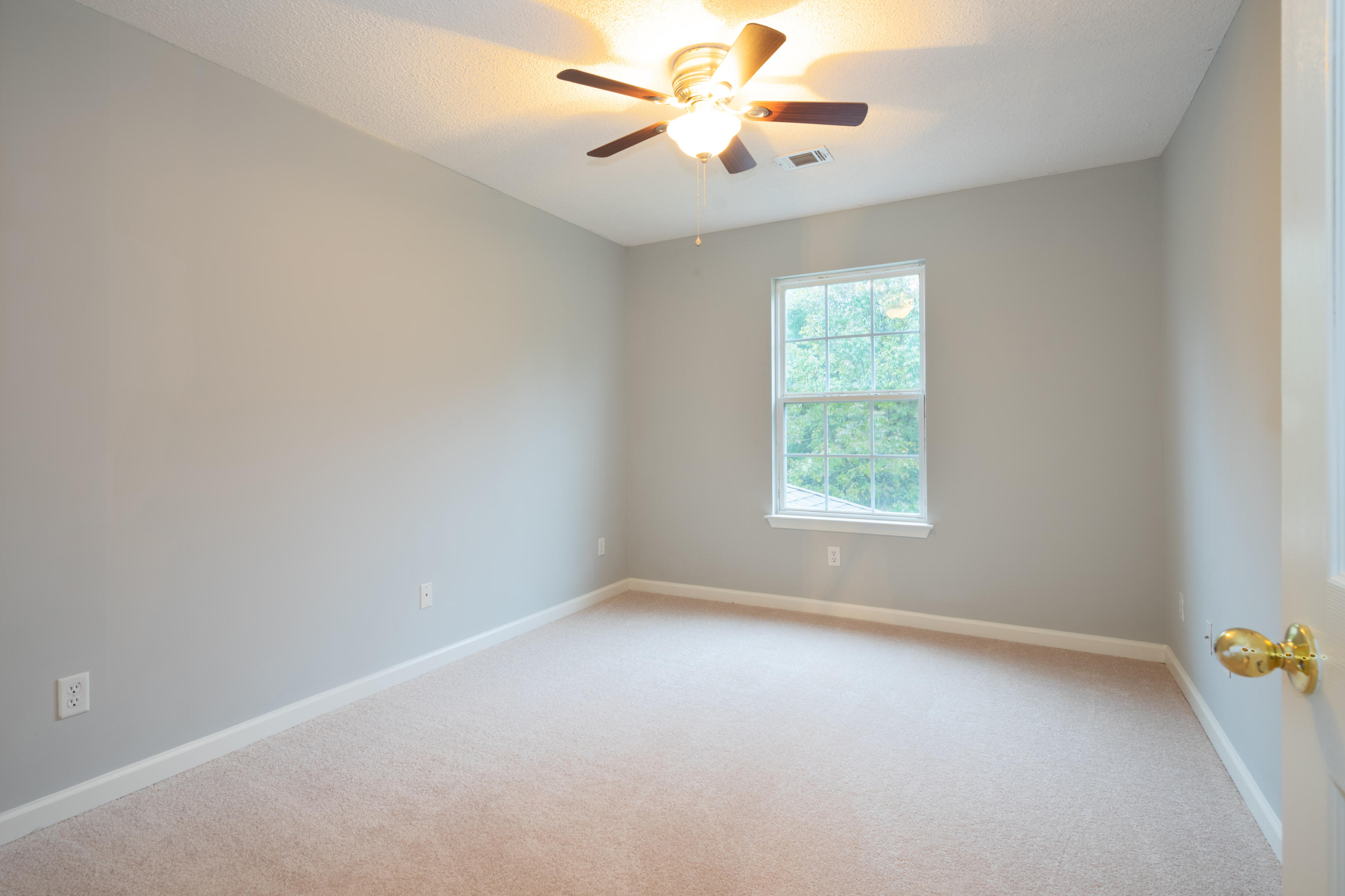2060 Paris Metz Road Chattanooga, TN 37421 - Photo 16 of 23 Bedroom