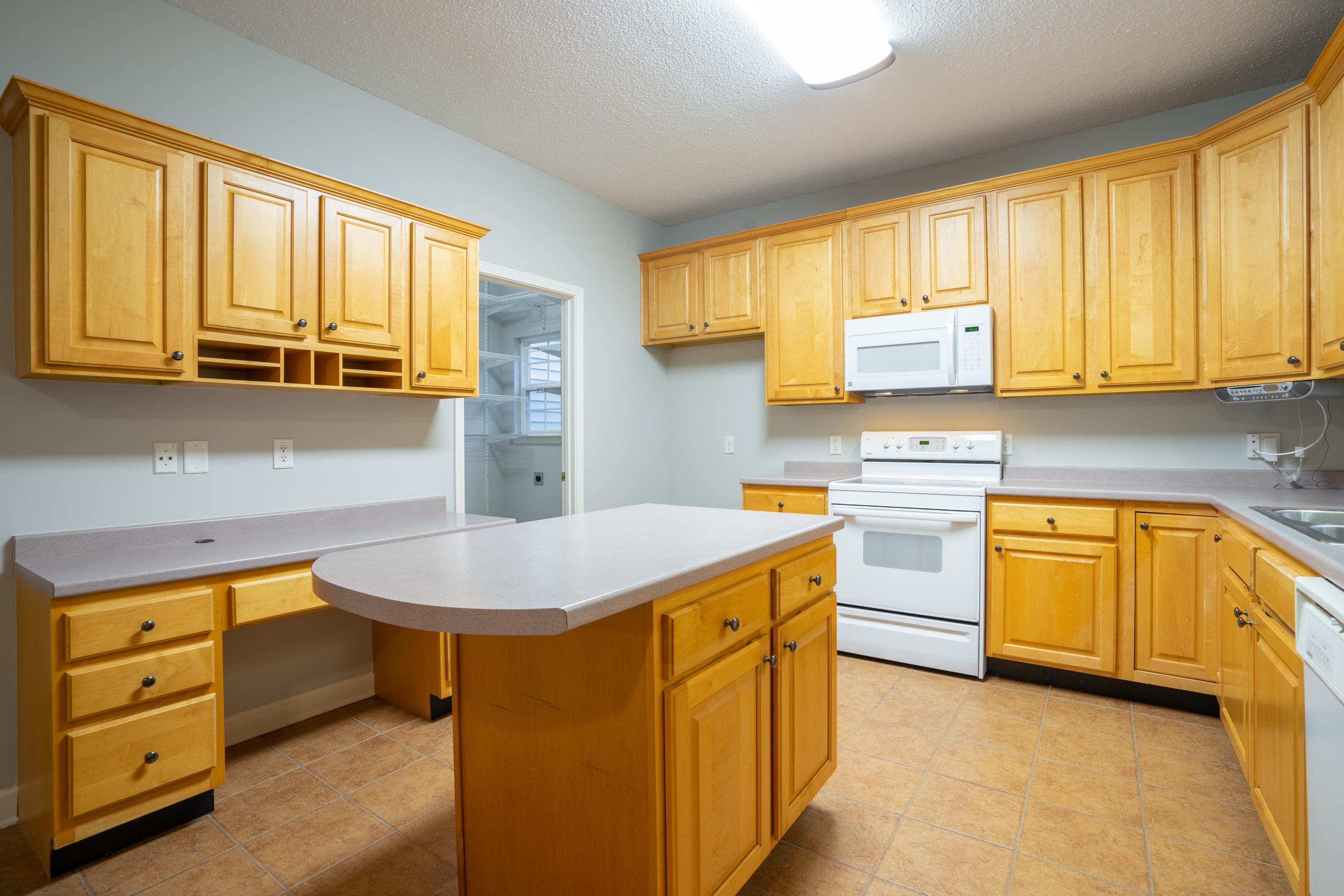 2060 Paris Metz Road Chattanooga, TN 37421 - Photo 7 of 23 Kitchen