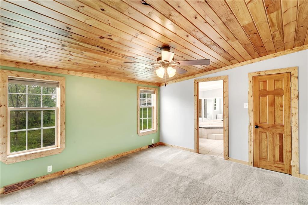 360 Clements Road Pittsburgh, PA 15239 - Photo 12 of 25