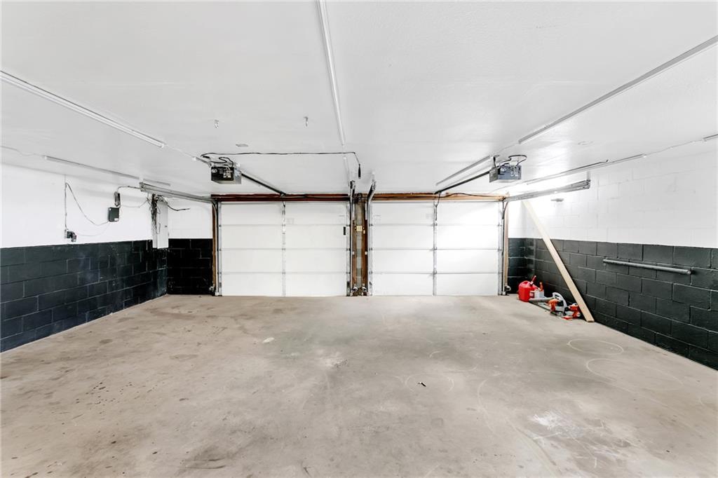 360 Clements Road Pittsburgh, PA 15239 - Photo 21 of 25