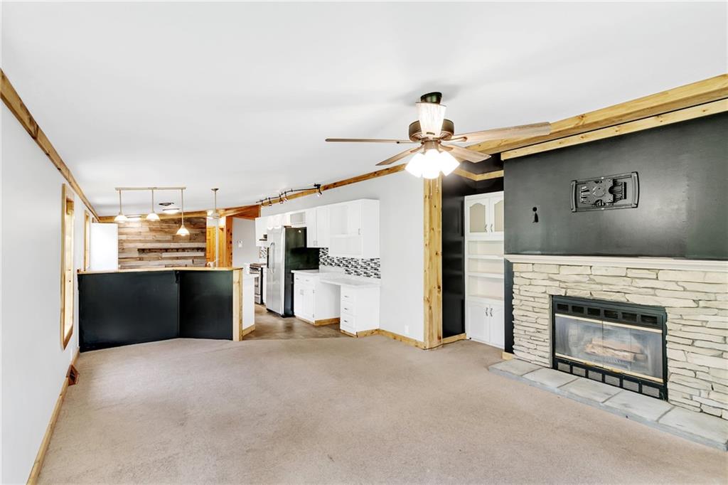 360 Clements Road Pittsburgh, PA 15239 - Photo 9 of 25