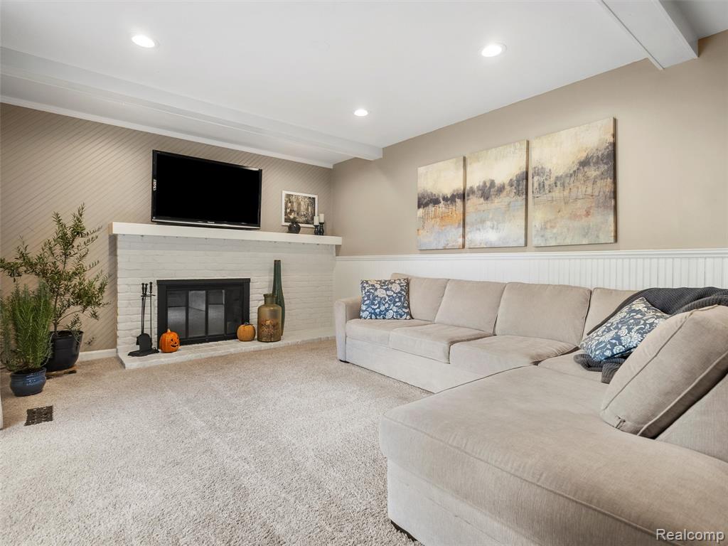 864 Dressler Lane Rochester Hills, MI 48307 - Photo 8 of 65