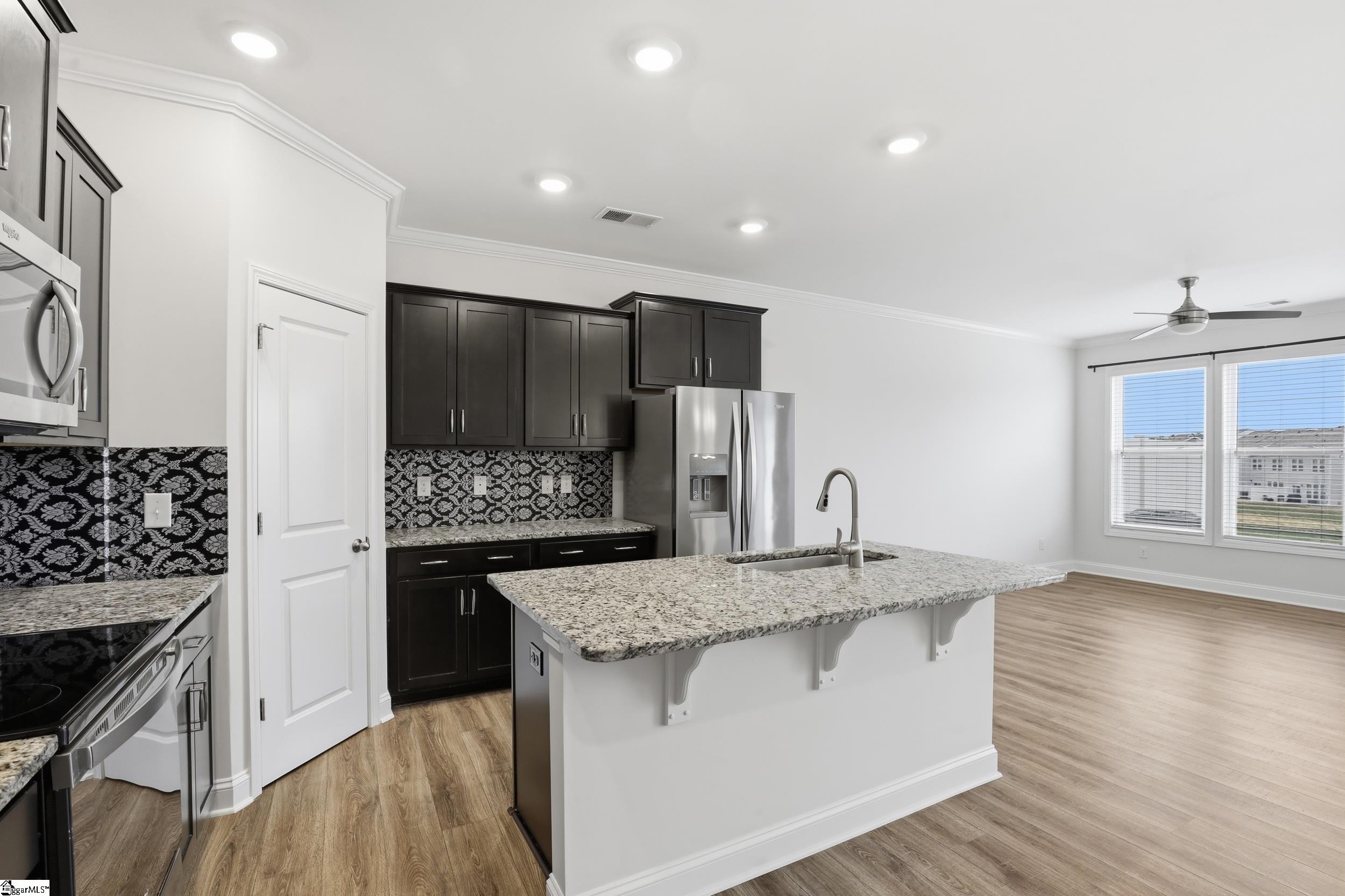420 Yellow Fox Road Greer, SC 29650 - Photo 8 of 33