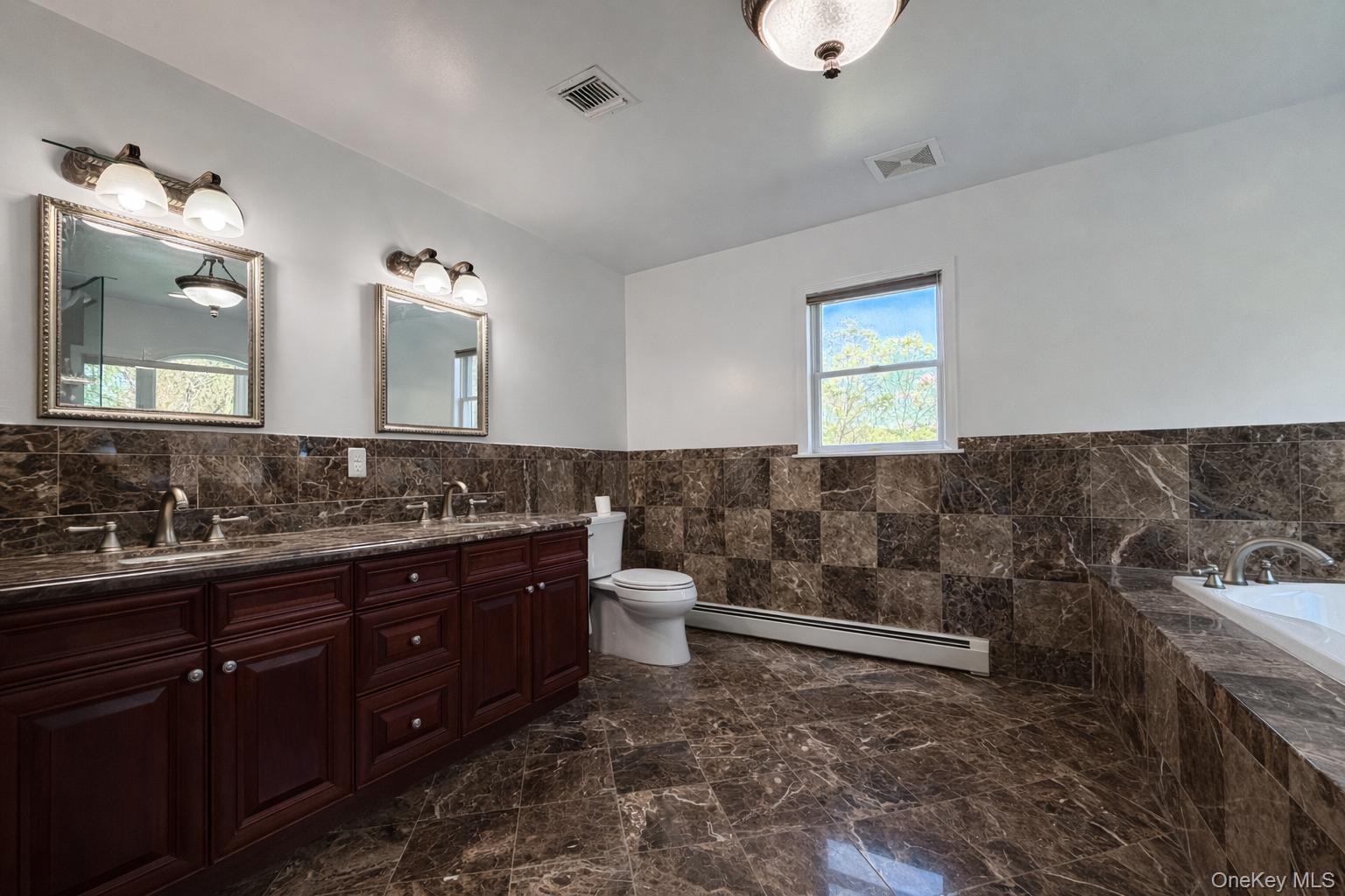 12 Fortune Way Suffern, NY 10901 - Photo 17 of 27