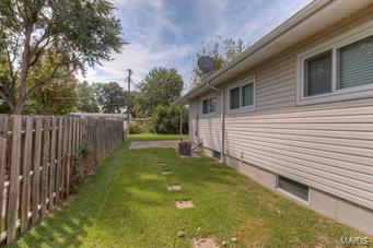 2430 Patterson Road Florissant, MO 63031 - Photo 17 of 23 Gallery Image 17