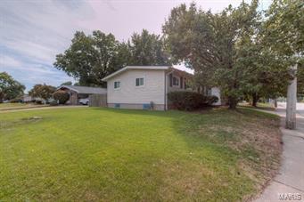 2430 Patterson Road Florissant, MO 63031 - Photo 22 of 23 Gallery Image 22