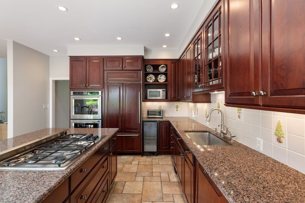 10 Apple Ridge Drive Natick, MA 01760 - Photo 12 of 33