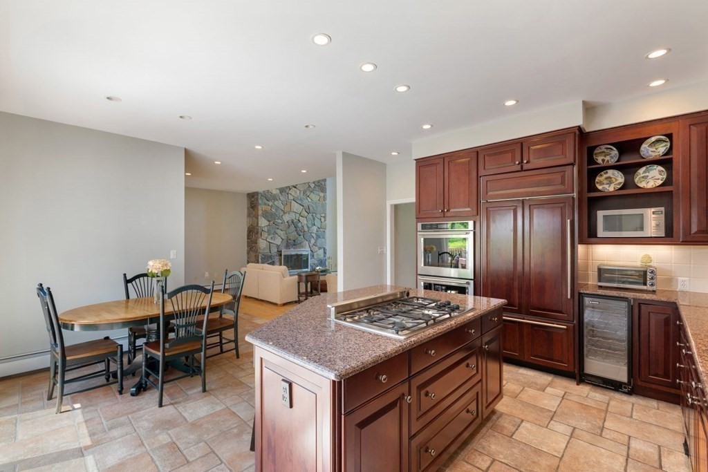 10 Apple Ridge Drive Natick, MA 01760 - Photo 13 of 33