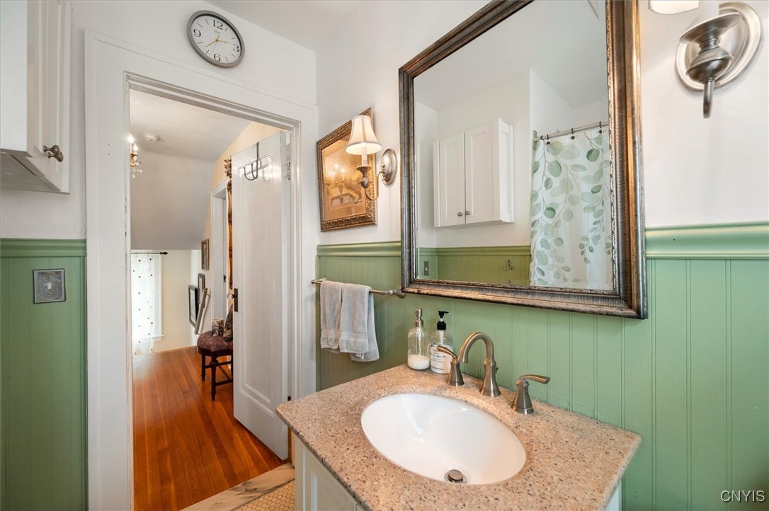 824 Herkimer Road Utica, NY 13502 - Photo 17 of 48