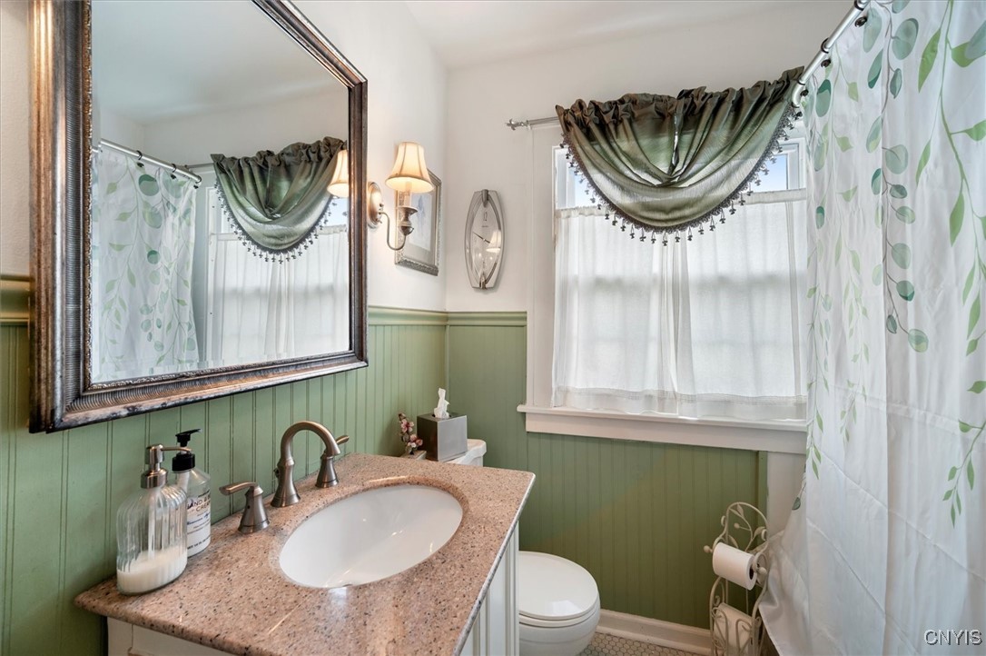 824 Herkimer Road Utica, NY 13502 - Photo 18 of 48