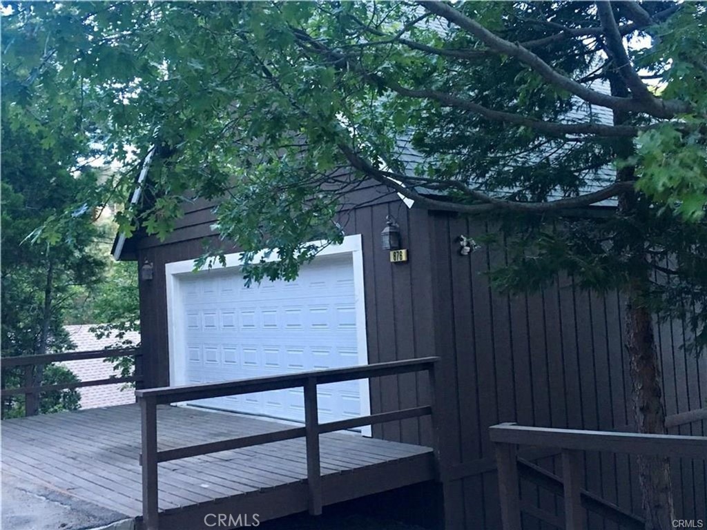 676 Grass Valley Road Lake Arrowhead, CA 92352 - Photo 3 of 4