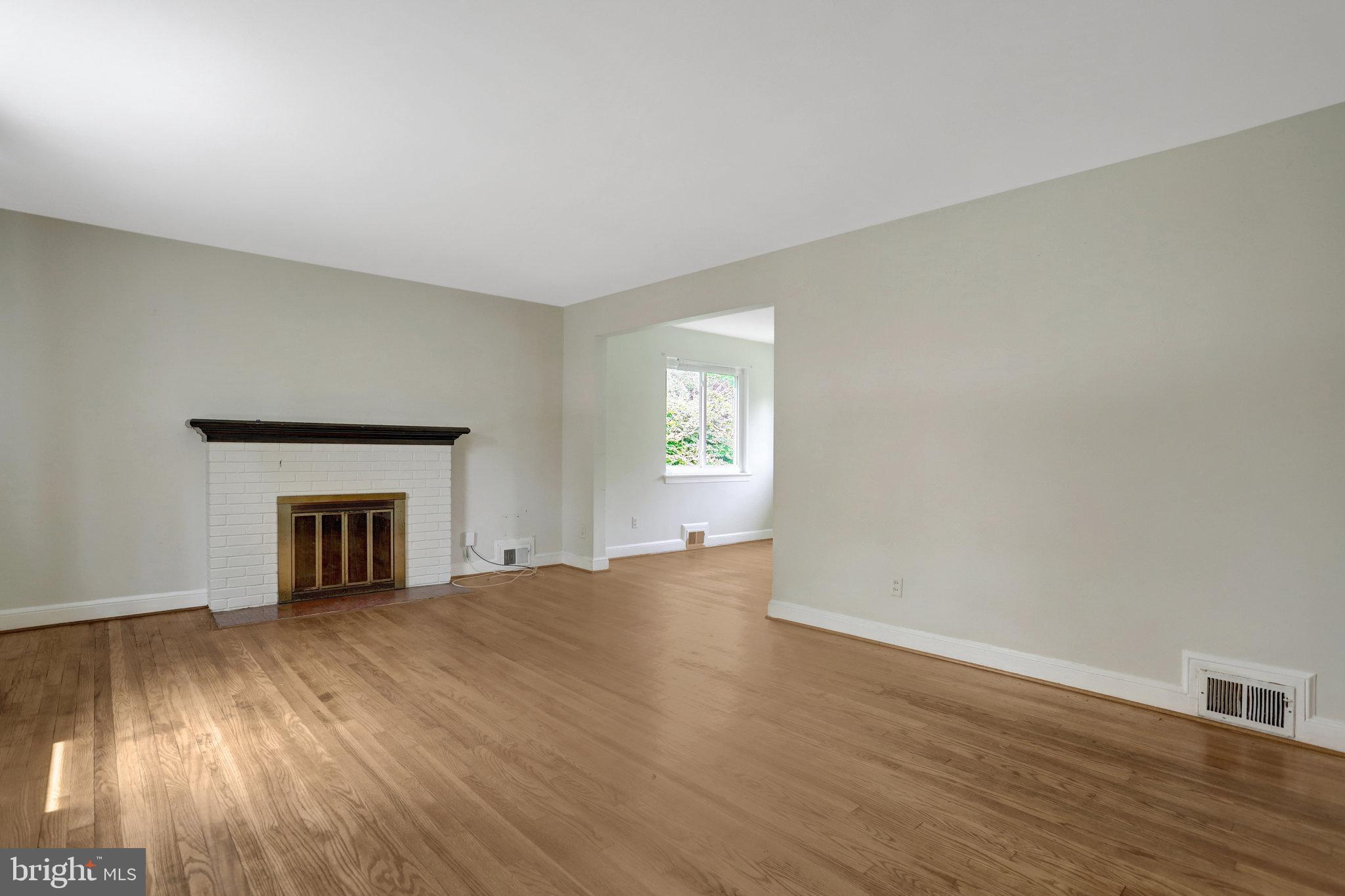 6005 Frederick Street Springfield, VA 22150 - Photo 3 of 24