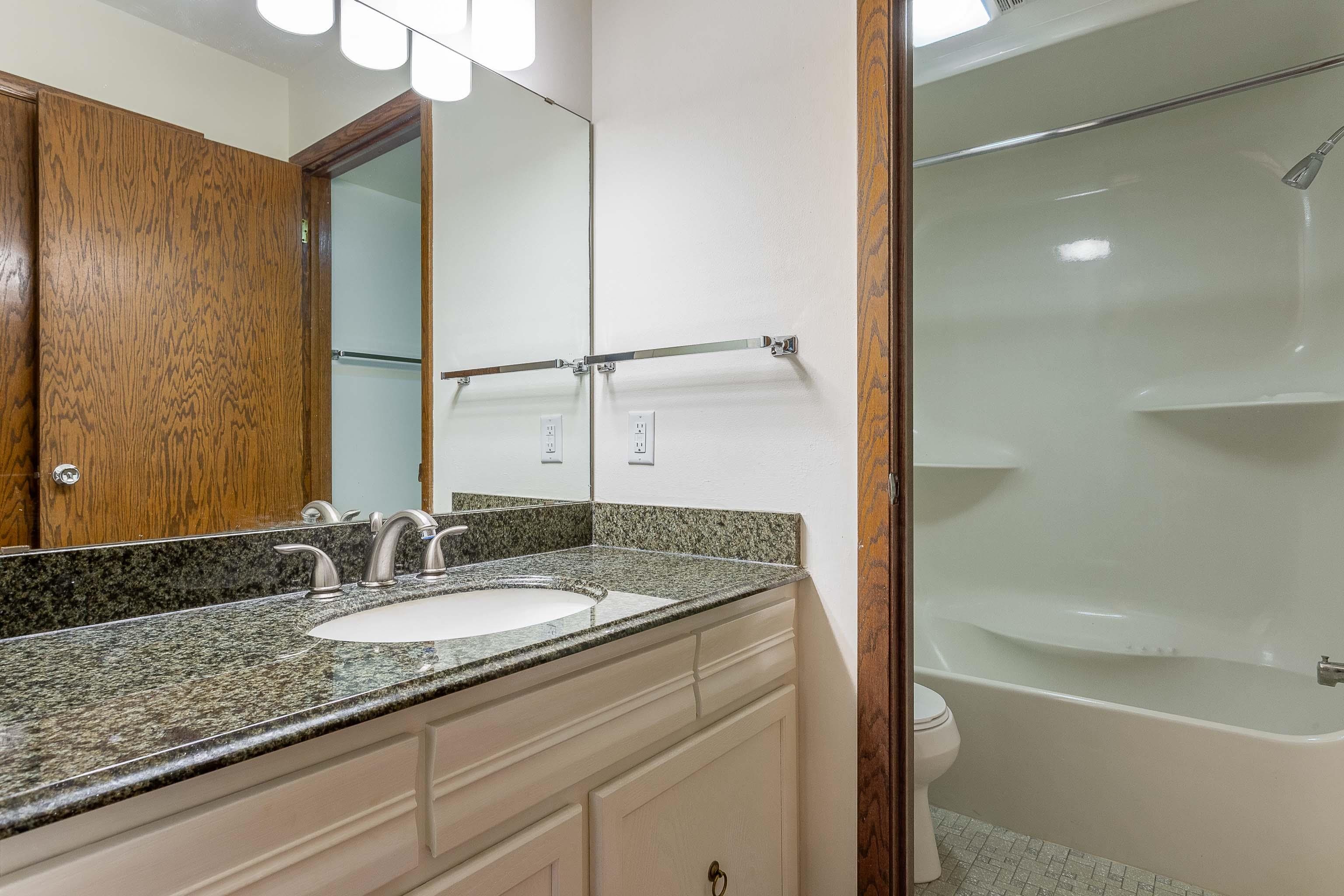 5101 Mineral Point Road, Unit 8 Madison, WI 53711 - Photo 14 of 23