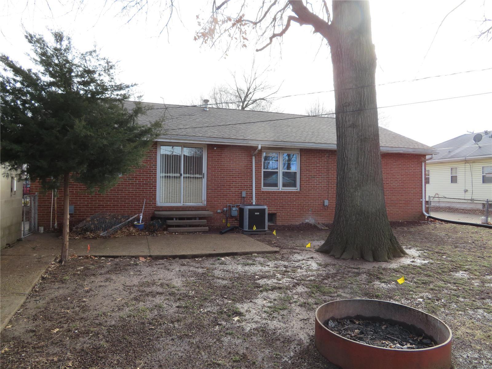 124 East 4th Street Roxana, IL 62084 - Photo 7 of 35