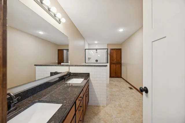 $659,900 | 21532 Butternut Street Northwest, Oak Grove, MN 55011