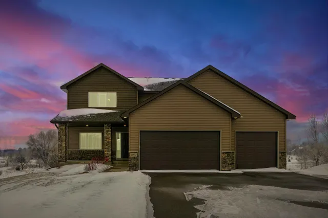 $659,900 | 21532 Butternut Street Northwest, Oak Grove, MN 55011