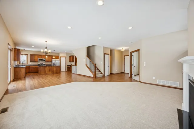 $659,900 | 21532 Butternut Street Northwest, Oak Grove, MN 55011