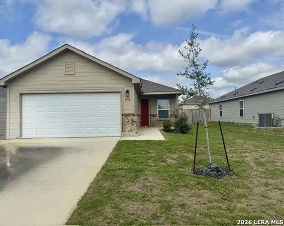 $1,500 | 19911 Wyatt Earp Way, Lytle, TX 78052