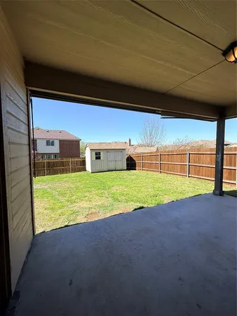 $2,550 | 213 Briarstone Drive, Alvarado, TX 76009