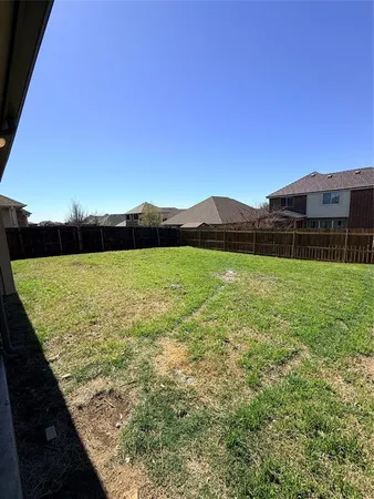 $2,550 | 213 Briarstone Drive, Alvarado, TX 76009
