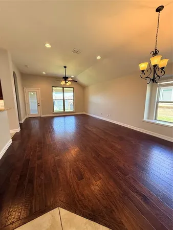 $2,550 | 213 Briarstone Drive, Alvarado, TX 76009