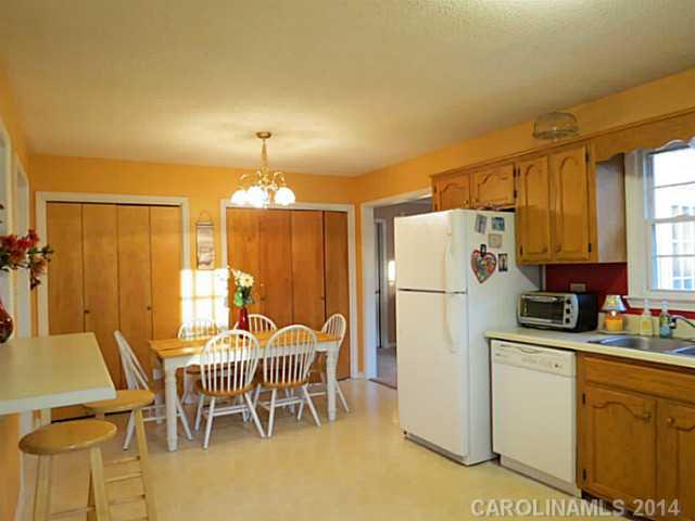 748 Forest Road Rock Hill, SC 29730 - Photo 7 of 16