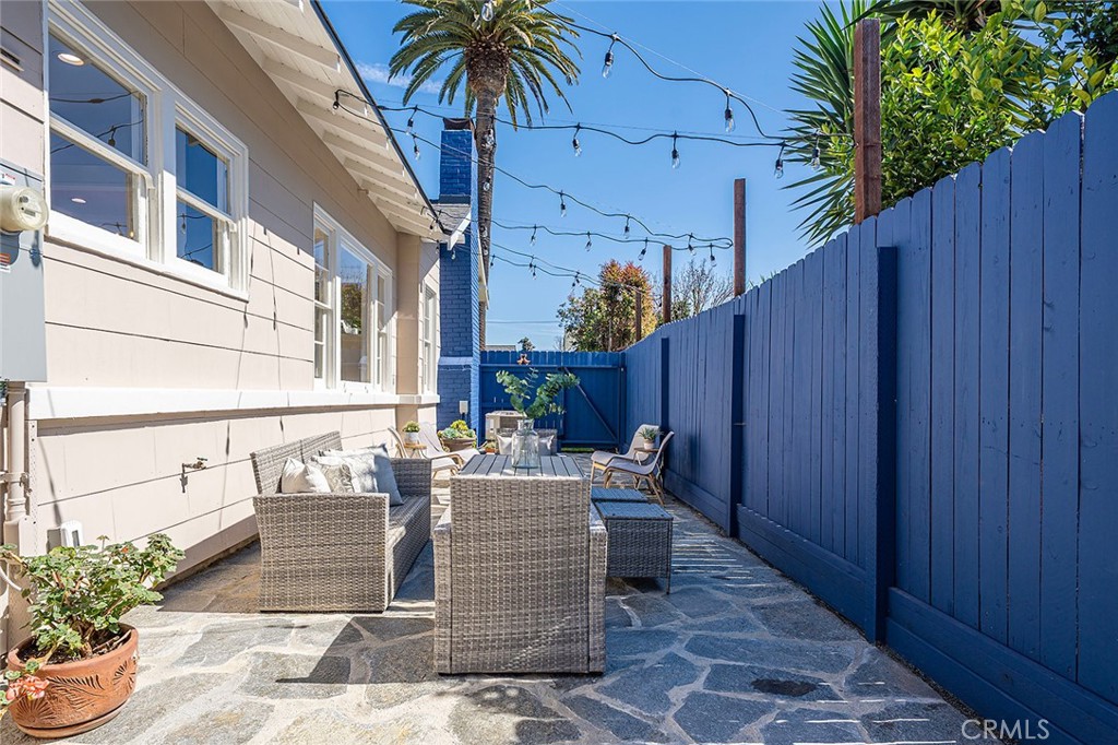 347 Gladys Avenue Long Beach, CA 90814 - Photo 33 of 39