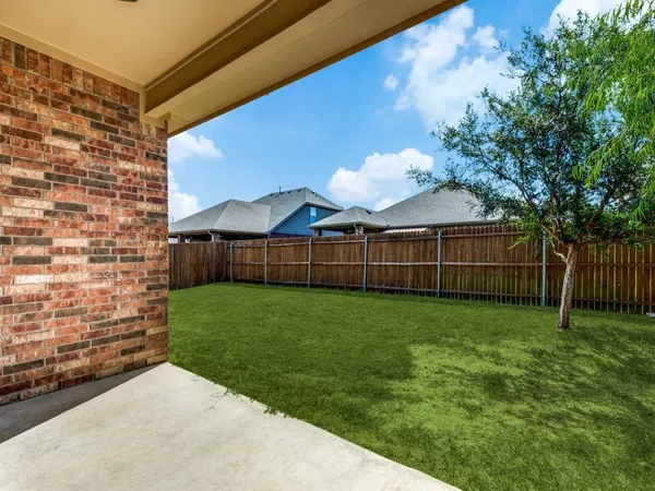 $2,400 | 11608 Netleaf Lane, Fort Worth, TX 76244