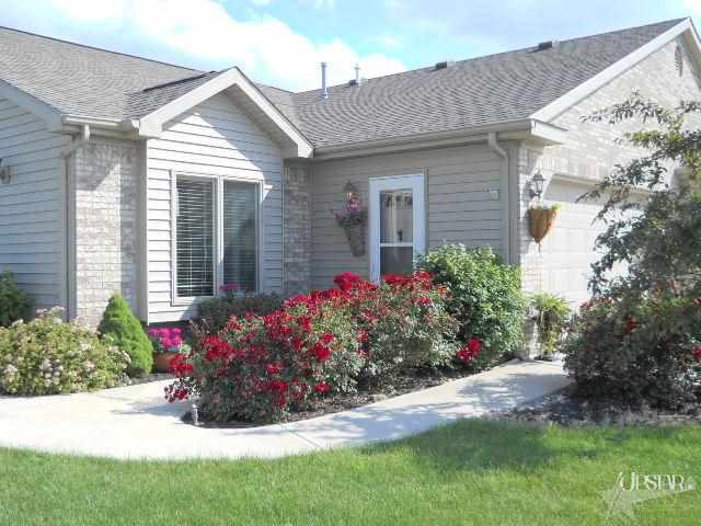 1356 Champions Pointe Decatur, IN 46733 - Photo 2 of 29