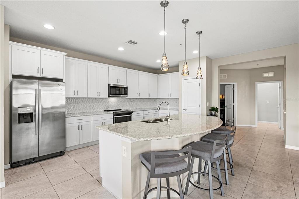 23516 Awabuki Drive, Unit 201 Venice, FL 34293 - Photo 12 of 88