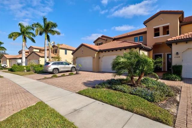 $389,900 | 23516 Awabuki Drive, Unit 201, Venice, FL 34293