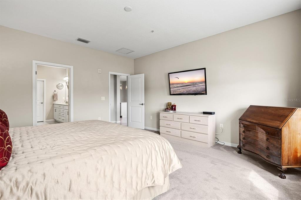 23516 Awabuki Drive, Unit 201 Venice, FL 34293 - Photo 39 of 88