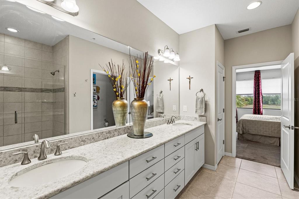 23516 Awabuki Drive, Unit 201 Venice, FL 34293 - Photo 44 of 88