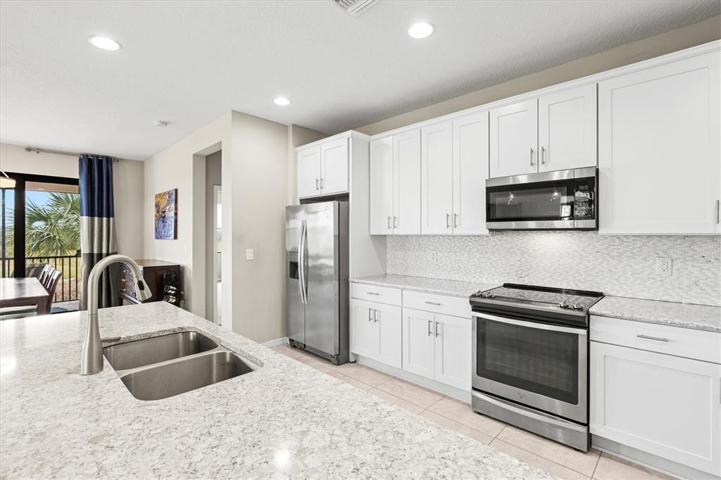 23516 Awabuki Drive, Unit 201 Venice, FL 34293 - Photo 10 of 88