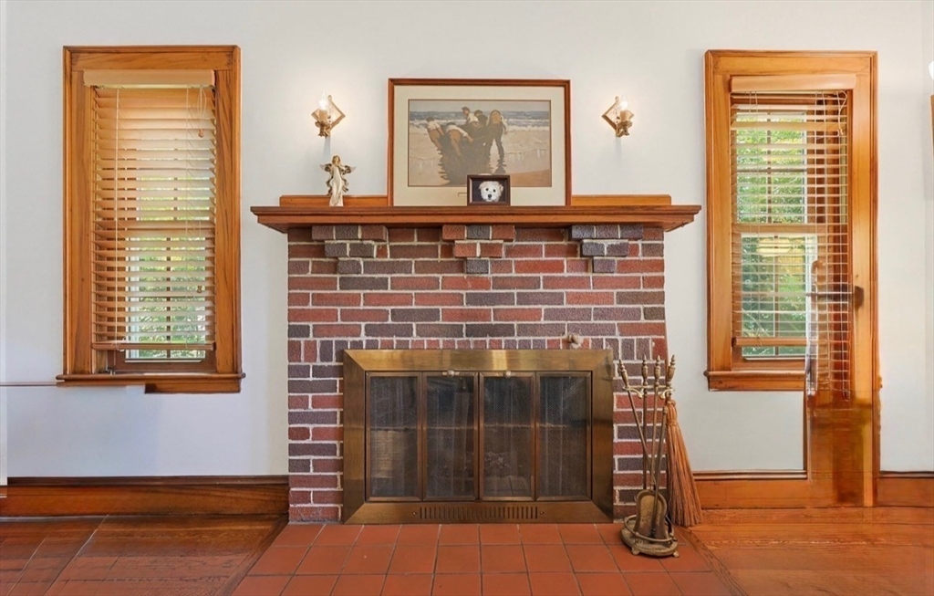 33 Princess Road Newton, MA 02465 - Photo 11 of 42