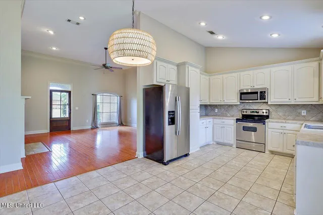 $2,195 | 113 West Pinebrook Drive, Brandon, MS 39047