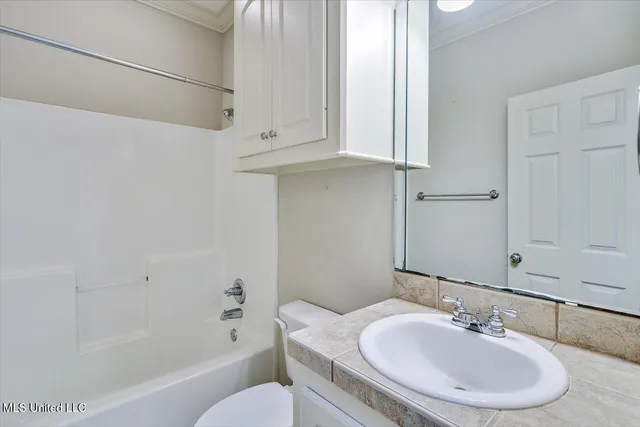 $2,195 | 113 West Pinebrook Drive, Brandon, MS 39047