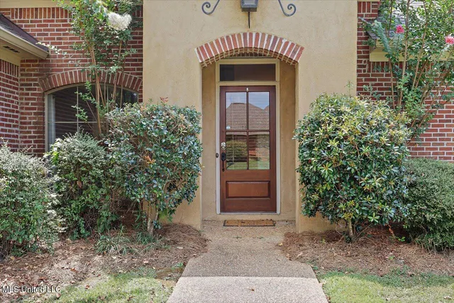 $2,195 | 113 West Pinebrook Drive, Brandon, MS 39047