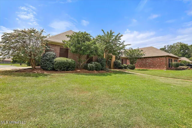 $2,195 | 113 West Pinebrook Drive, Brandon, MS 39047