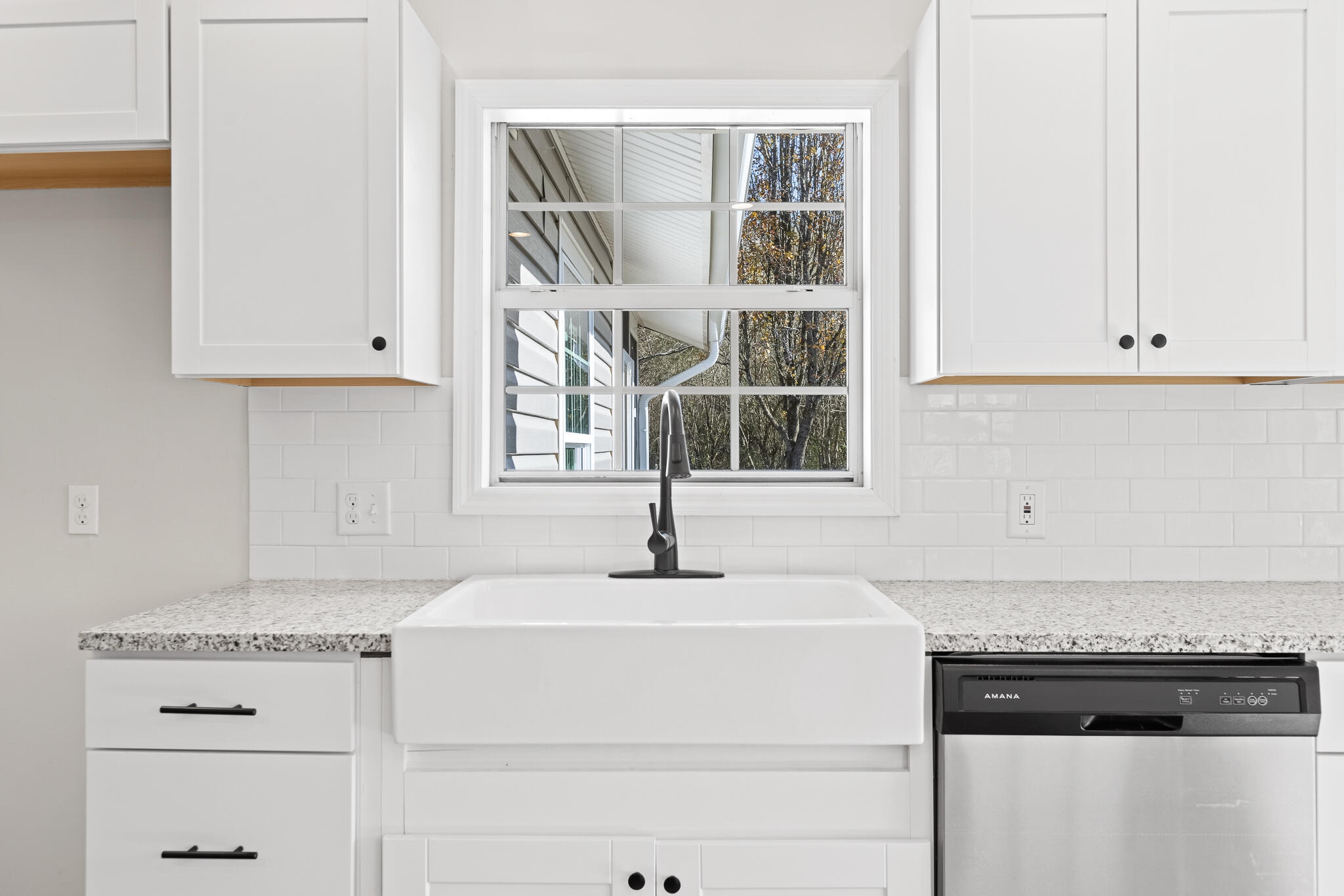 572 Hass Road Jasper, TN 37347 - Photo 12 of 35 New Windows