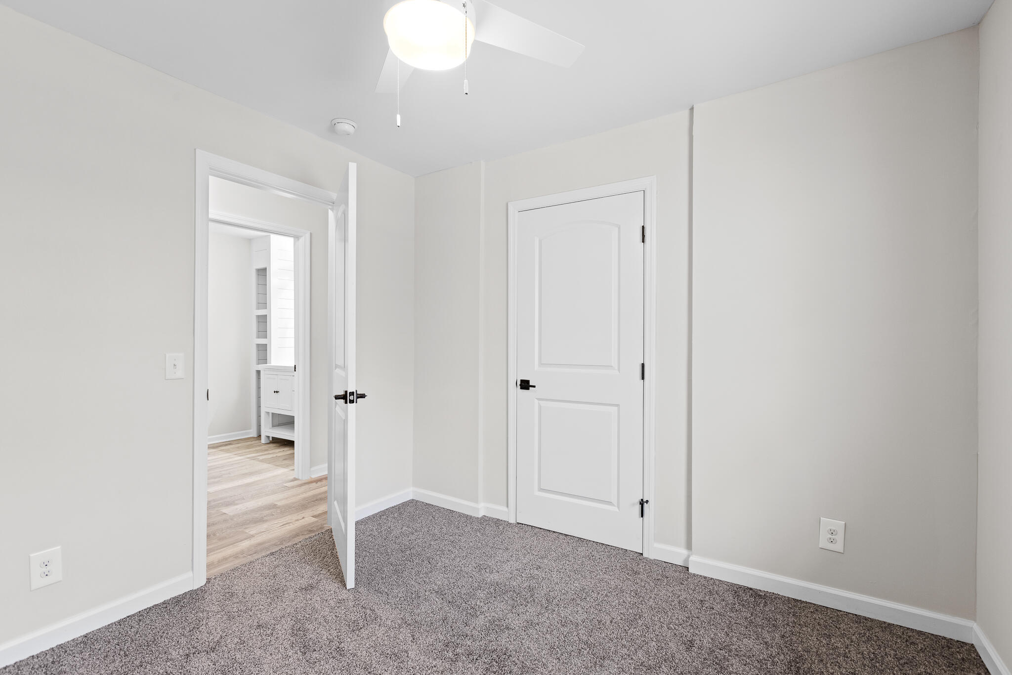 572 Hass Road Jasper, TN 37347 - Photo 24 of 35 2 Guest Bedrooms