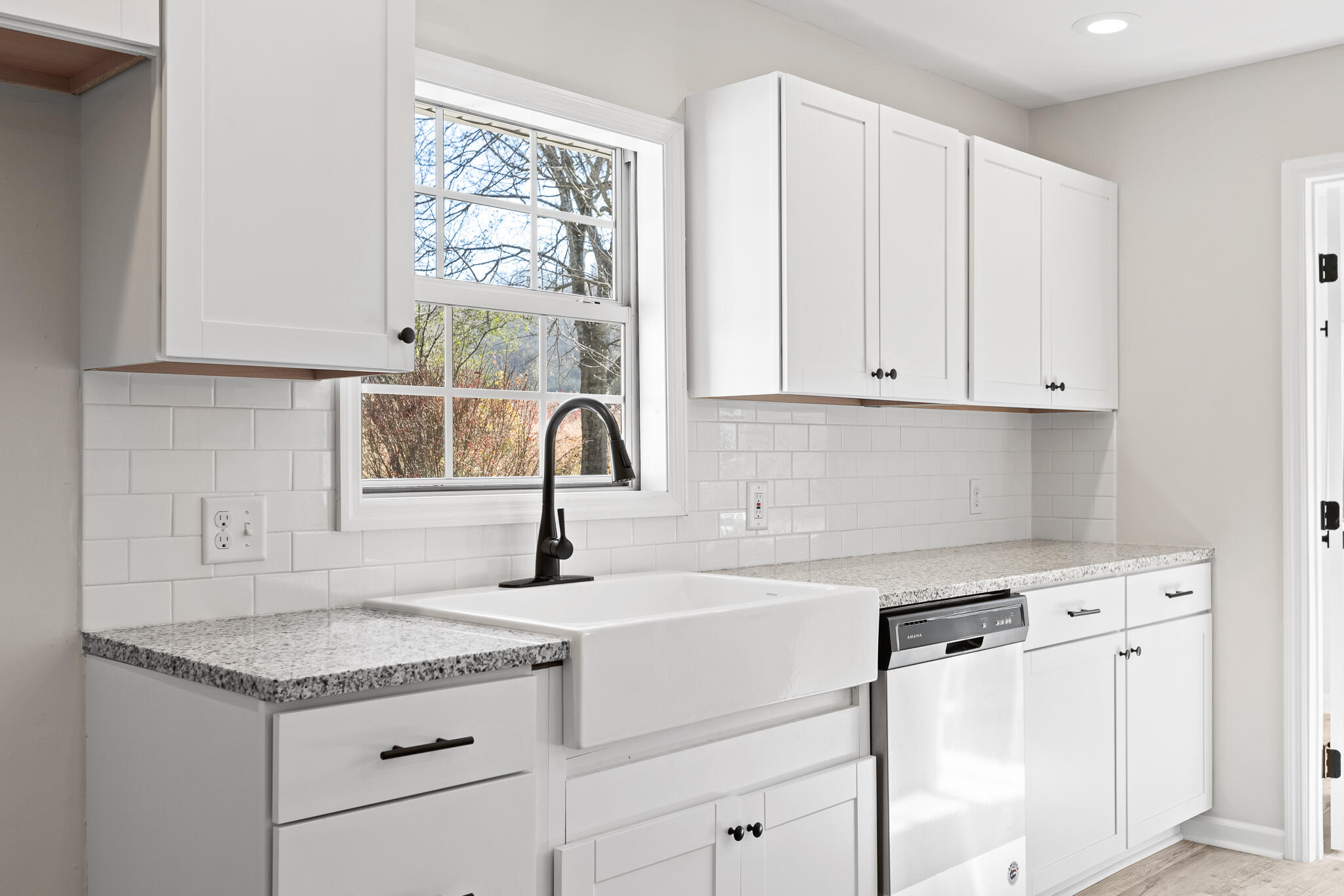 572 Hass Road Jasper, TN 37347 - Photo 10 of 35 Farmhouse Sink