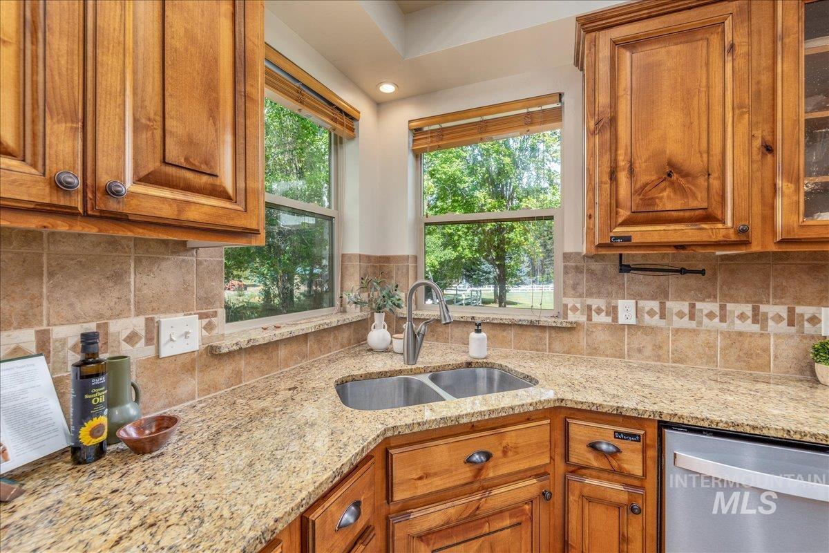 5 Middlefork Circle Garden Valley, ID 83622 - Photo 10 of 49