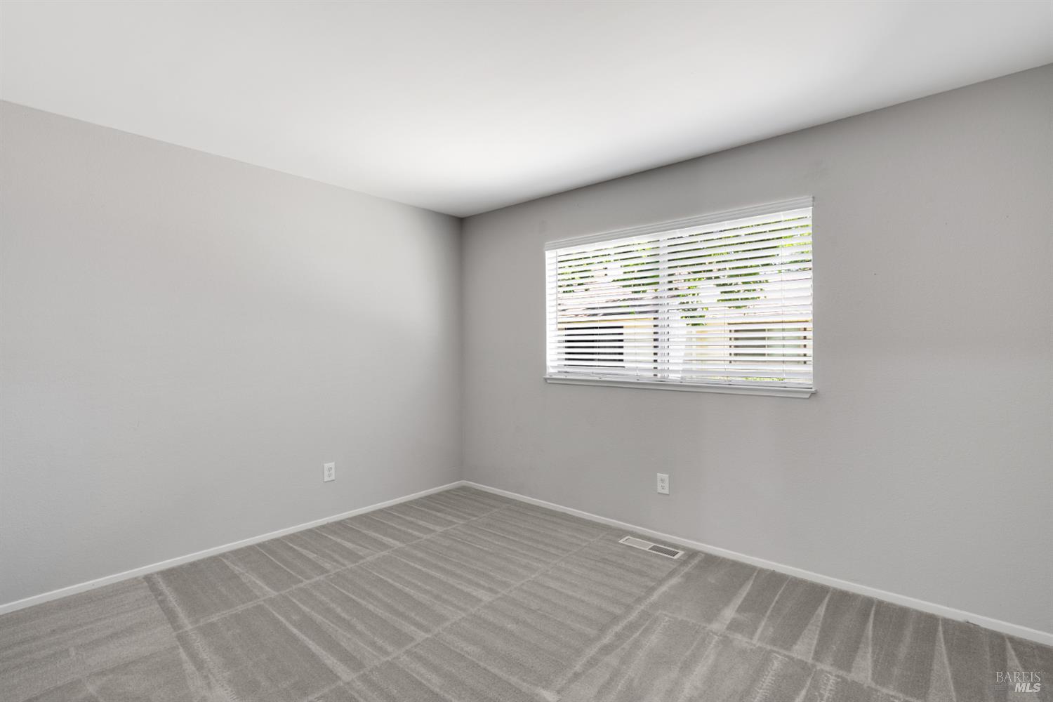 735 Blair Place Santa Rosa, CA 95401 - Photo 14 of 16 an empty room with a window