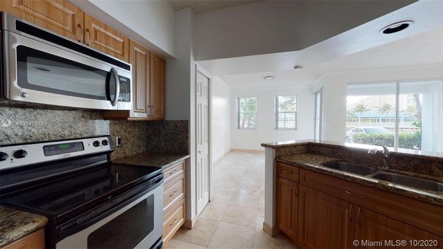 $348,000 | 3215 Northeast 184th Street, Unit 14103, Aventura, FL 33160