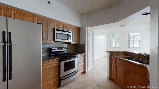 $348,000 | 3215 Northeast 184th Street, Unit 14103, Aventura, FL 33160