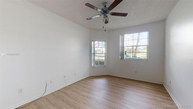 $348,000 | 3215 Northeast 184th Street, Unit 14103, Aventura, FL 33160