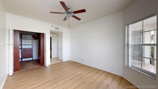 $348,000 | 3215 Northeast 184th Street, Unit 14103, Aventura, FL 33160