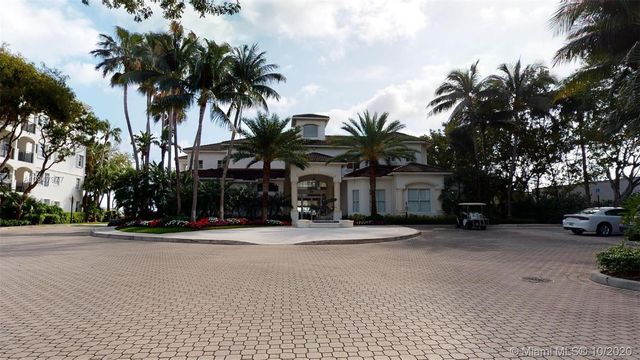 $348,000 | 3215 Northeast 184th Street, Unit 14103, Aventura, FL 33160