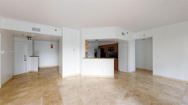 $348,000 | 3215 Northeast 184th Street, Unit 14103, Aventura, FL 33160